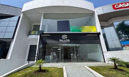 Loja com 634 m² para alugar com estacionamento no Juvevê em Curitiba