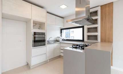 Apartamento à venda com 2 quartos no Cabral em Curitiba