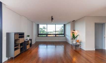 Apartamento à venda com 3 quartos no Cabral em Curitiba