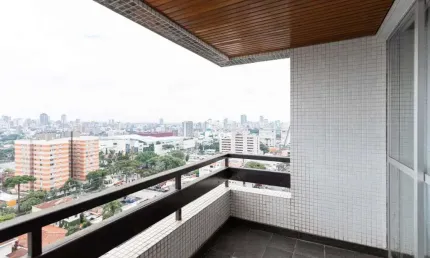 Apartamento à venda com 4 quartos no Batel em Curitiba