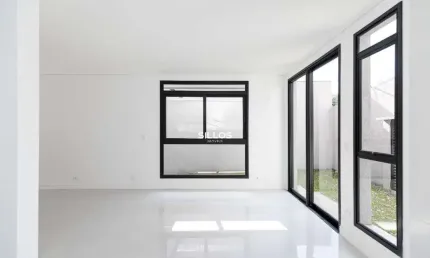 Casa em condomínio à venda com 3 quartos e sacada no Pilarzinho em Curitiba