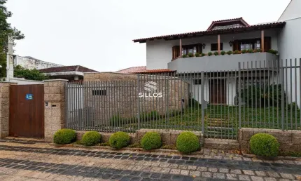 Casa comercial com 371m² para alugar no Ahú em Curitiba