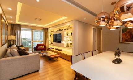 Apartamento à venda com 3 quartos no Água Verde em Curitiba