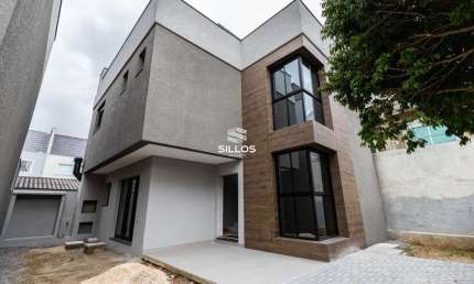 Sobrado triplex à venda com 3 quartos no Boa Vista em Curitiba