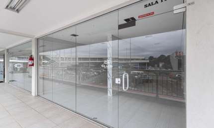 Loja para alugar com 67 m² no Fazendinha em Curitiba