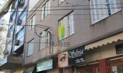 Apartamento térreo com 2 dormitórios e 2 patios no bairro passo da areia