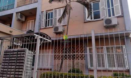 Apartamento térreo com 2 dormitórios , 80m2, na Rua Dom Diogo de Souza, bairro Cristo Redentor