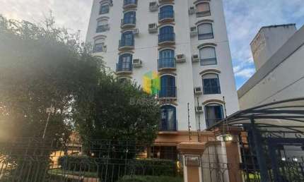 Apartamento com 2 Quartos e 2 banheiros 1 vaga  e dependência na Rua Anita Garibaldi.