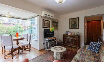 Apartamento com 2 dormitórios e 1 vaga escriturada na rua Anita Garibaldi