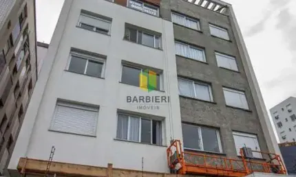 Apartamento com 1 suíte  churrasqueira e 1 vaga no Jardim Botânico.