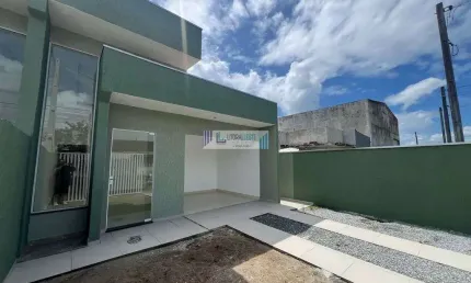 Residência nova no Balneário Luciane, 3 dormitórios / suíte, Edícula e quintal.