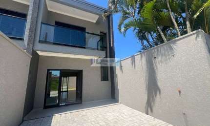 Sobrado com excelente acabamento - 2 suítes - Próximo ao mar -A partir R$520.000