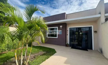 Residência com excelente acabamento - laje - 2 dormitórios / Espaço gourmet.