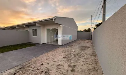 Residência de esquina, com excelente acabamento - 2 dormitórios sendo uma suíte.