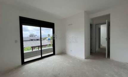 Sobrado com 3 quartos  à venda, 129.88 m2 por R$720000.00  - Boqueirao - Curitiba/PR