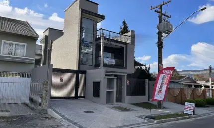 Sobrado com 3 quartos  à venda, 150.06 m2 por R$1150000.00  - Hauer - Curitiba/PR