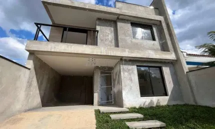 Sobrado com 3 quartos  à venda, 177.59 m2 por R$869000.00  - Xaxim - Curitiba/PR