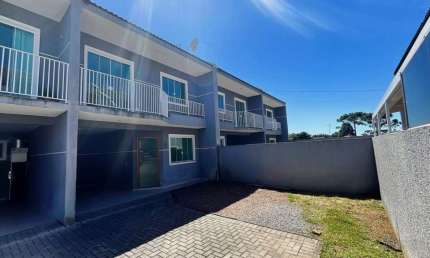 Sobrado com 3 quartos  para alugar, 130.00 m2 por R$2500.00  - Umbara - Curitiba/PR