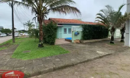 Casa com 2 quartos para alugar na Rua Manoel Ribas, 767, Brejatuba, Guaratuba