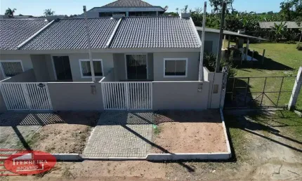 Casa com 2 quartos à venda na Rua Otaviano Henrique De Carvalho, Carvoeiro, Guaratuba