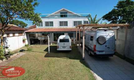 Casa com 3 quartos à venda na Rua Máximo Jamour, 33, Centro, Guaratuba