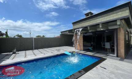 Casa com 4 quartos para alugar na Avenida Rio Negro, 393, Coroados, Guaratuba