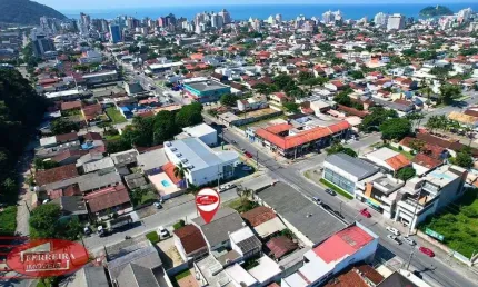 Casa com 3 quartos à venda na Rua Antônio Alves Corrêa, 46, Centro, Guaratuba