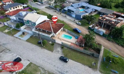 Casa com 4 quartos à venda na Avenida Vinte e Nove de Abril, Brejatuba, Guaratuba