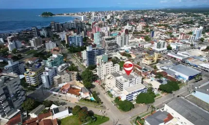 Apartamento com 3 quartos à venda na Avenida Vicente Machado, Centro, Guaratuba