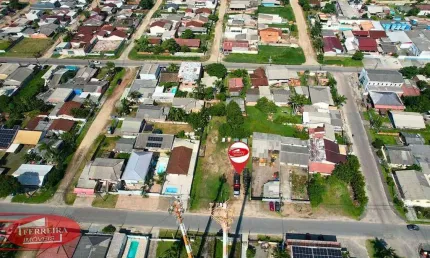 Terreno à venda na Rua Ivaí, Piçarras, Guaratuba