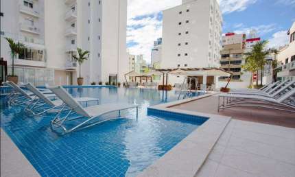 APARTAMENTO MOBILIADO COM 03 SUÍTES EM BALNEÁRIO CAMBORIÚ