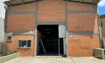 Barracão / Galpão / Depósito para alugar na Rua Araquari, 320, Municípios, Balneário Camboriú