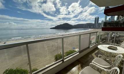 PRAIA DO LEME - APARTAMENTO FRENTE MAR MOBILIADO EM BALNEÁRIO CAMBORIÚ