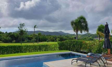 CONDOMÍNIO RESERVA CAMBORIÚ GOLF CLUB - CASA DECORADA COM 04 SUÍTES EM CAMBORIÚ