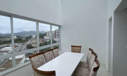 COBERTURA COM 02 SUÍTES PRÓXIMO À BALNEÁRIO CAMBORIÚ