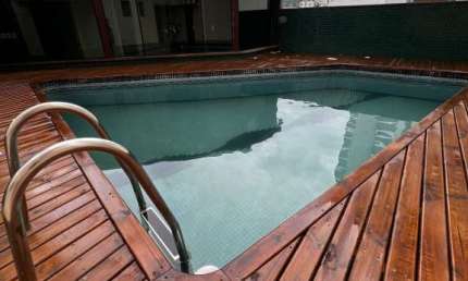 APARTAMENTO COM TERRAÇO E PISCINA PRIVATIVA PARA LOCAÇÃO ANUAL EM BALNEÁRIO CAMBORIÚ