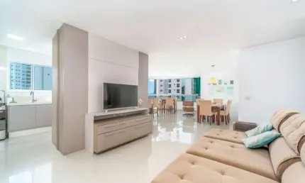 TORRE DE MÔNACO - APARTAMENTO MOBILIADO COM 03 SUÍTES NA AVENIDA BRASIL EM BALNEÁRIO CAMBORIÚ