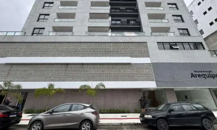 APARTAMENTO 02 SUÍTES EM BALNEÁRIO CAMBORIÚ - 600 METROS DA PRAIA
