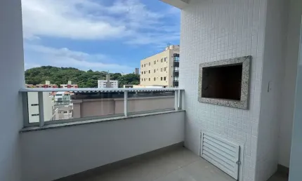 Apartamento semi-mobiliado com 02 dormitórios em balneário camboriú