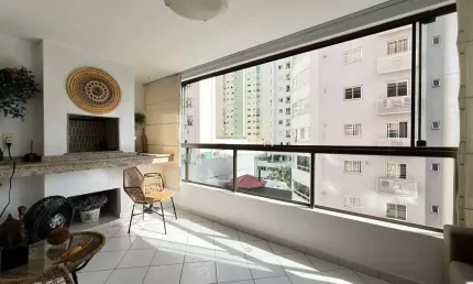Apartamento com 02 dormitórios no pioneiros em balneário camboriú