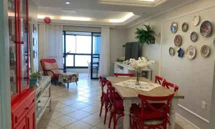 RESIDENCIAL ALPHAVILLE - APARTAMENTO MOBILIADO FRENTE MAR EM BALNEÁRIO CAMBORIÚ