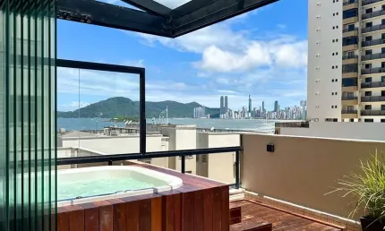 Portal do atlântico - apartamento diferenciado frente mar em balneário camboriú
