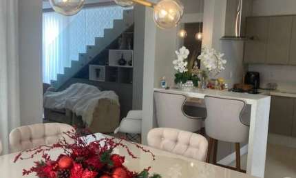 CASA MOBILIADA À VENDA NO BAIRRO NOVA ESPERANÇA EM BALNEÁRIO CAMBORIÚ