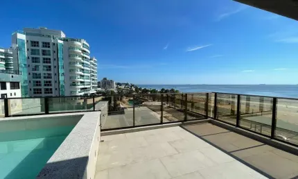 SQUARE - COBERTURA TRIPLEX COM VISTA PARA O MAR NA PRAIA BRAVA - ITAJAÍ