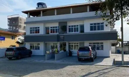 OPORTUNIDADE: VENDO EDIFÍCIO COM 09 APARTAMENTOS MOBILIADOS NA PRAIA DE MARISCAL - BOMBINHAS - SANTA CATARINA
