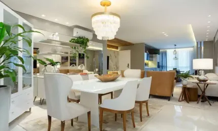 BRAVA HOME RESORT - APARTAMENTO DECORADO COM 04 SUÍTES NA PRAIA BRAVA