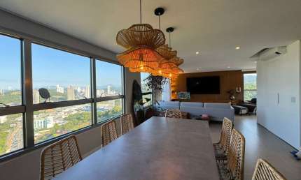 MAX HAUS - COBERTURA DUPLEX DECORADA COM 02 SUÍTES EM ITAJAÍ
