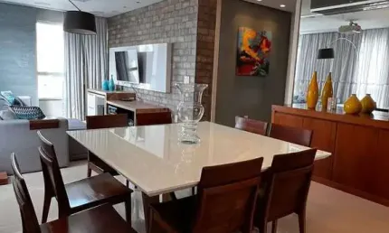 Apartamento com 03 suítes para locação anual em balneário camboriú