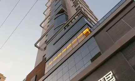 UNIQUE TOWER - APARTAMENTO 03 SUÍTES PRÓXIMO AO MAR EM BALNEÁRIO CAMBORIÚ