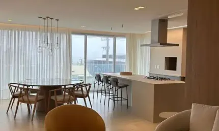 LE BLANC BRAVA RÉSIDENCE - APARTAMENTO DECORADO 04 SUÍTES NA PRAIA BRAVA - ITAJAÍ